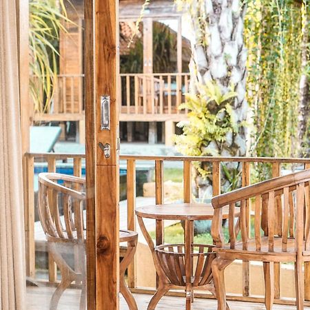 דירות Uluwatu Ocho Bali Surf Camp מראה חיצוני תמונה