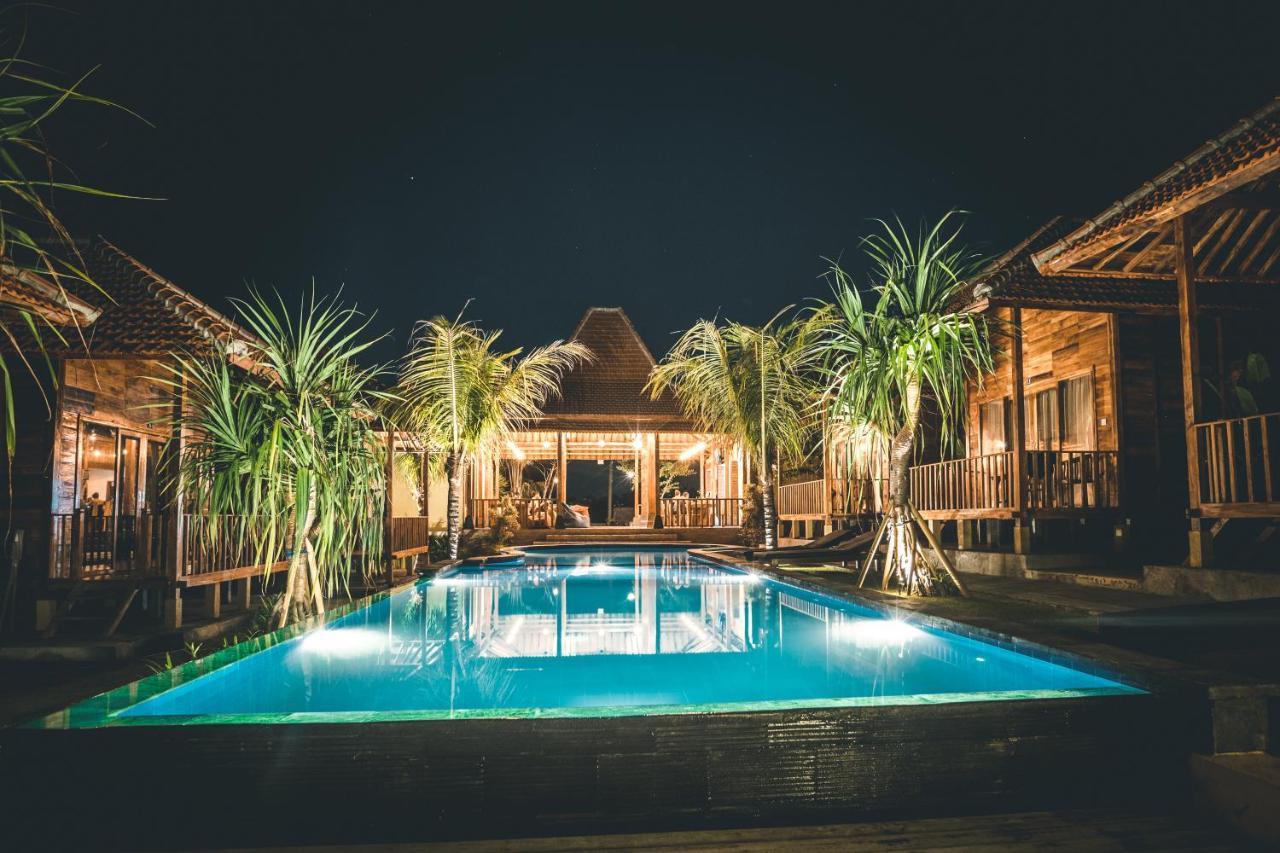 דירות Uluwatu Ocho Bali Surf Camp מראה חיצוני תמונה