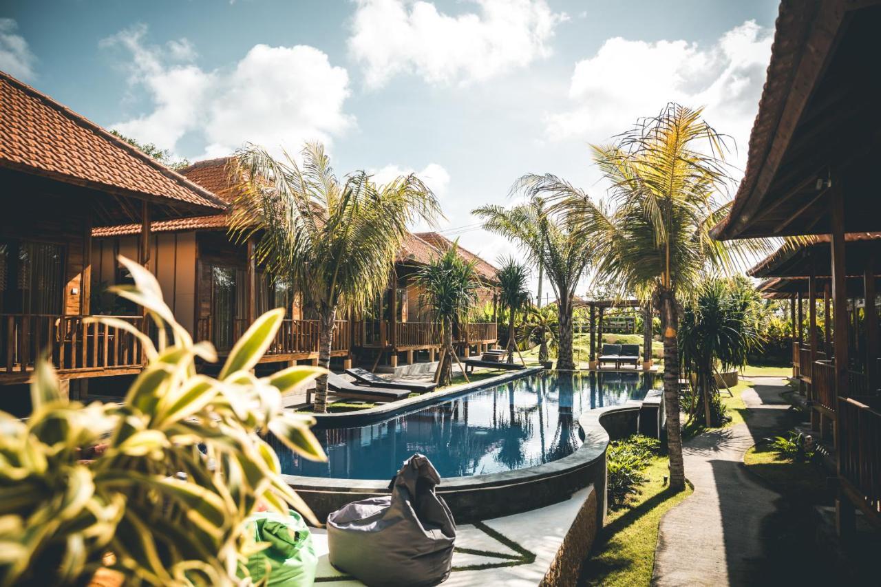 דירות Uluwatu Ocho Bali Surf Camp מראה חיצוני תמונה